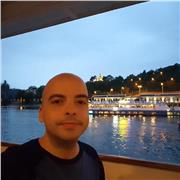 Maestro de Educación Primaria con experiencia se ofrece para dar clases en todas las materias